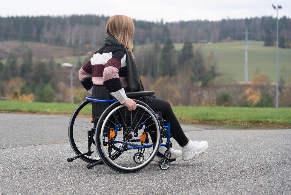 QUICKIE Life RT Teens Rigid Wheelchair