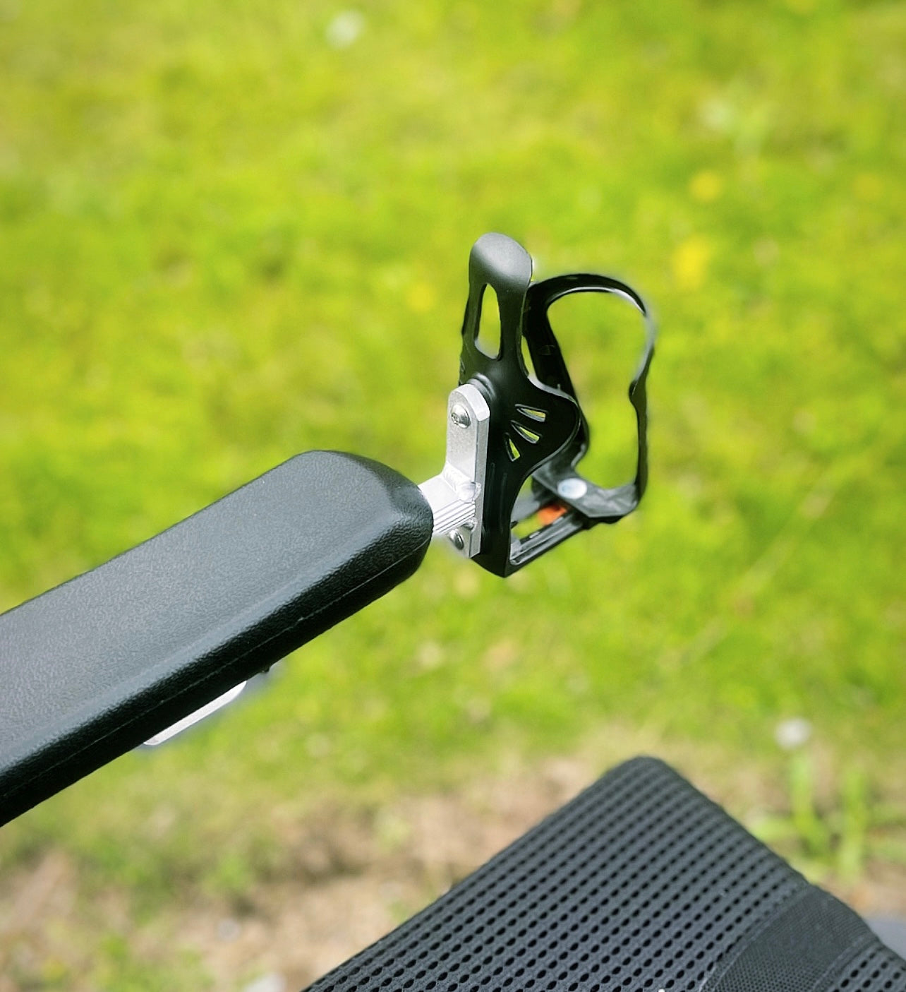 Motus - iM.4 Folding Powered Wheelchair Cup holder