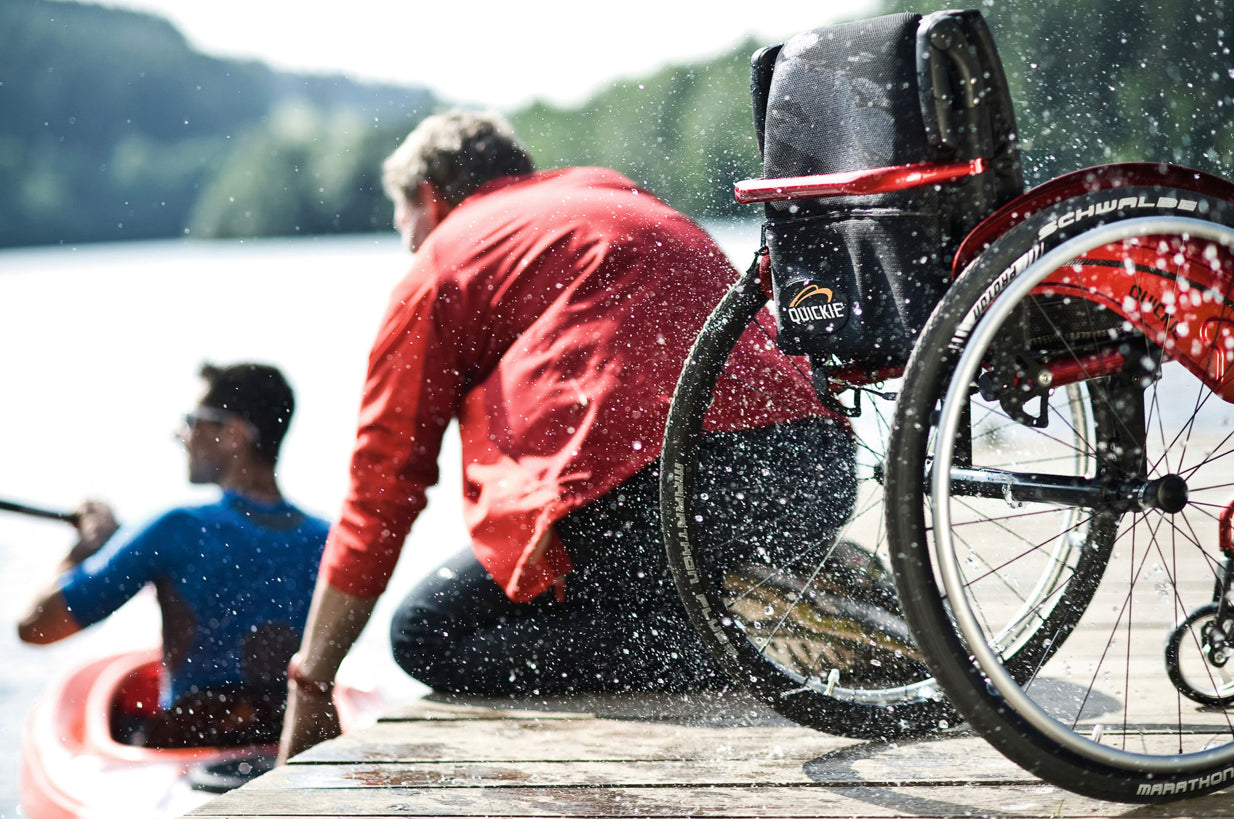 Motus - Quickie Argon 2 manual wheelchair in Red by Lake