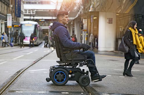 QUICKIE Q200 R REAR-WHEEL POWER WHEELCHAIR